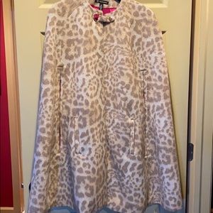 NWT women size M jacket